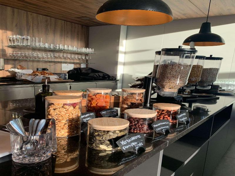 Centurion Swiss Quality Towerhotel - Restoran