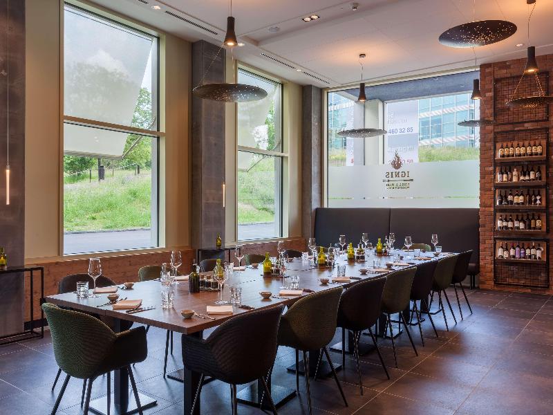 Centurion Swiss Quality Towerhotel - Restoran