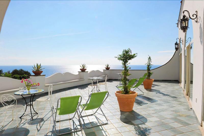 Hotel Dimora Fornillo - Teras