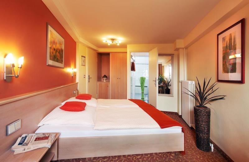 Hotel ADRIA Munich - Genel