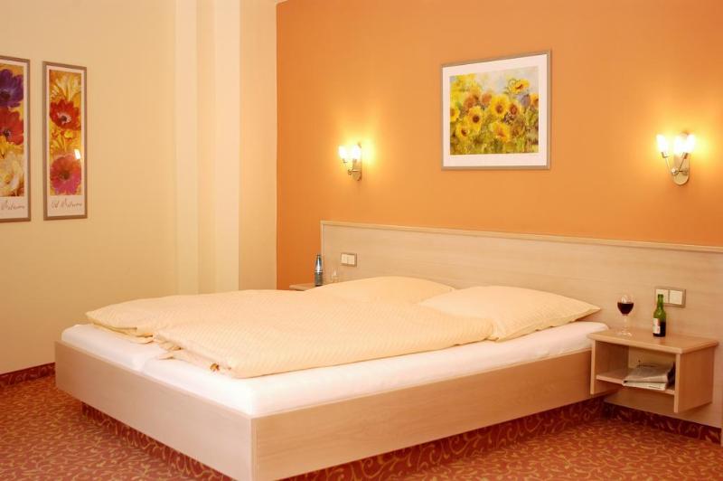 Hotel ADRIA Munich - Genel
