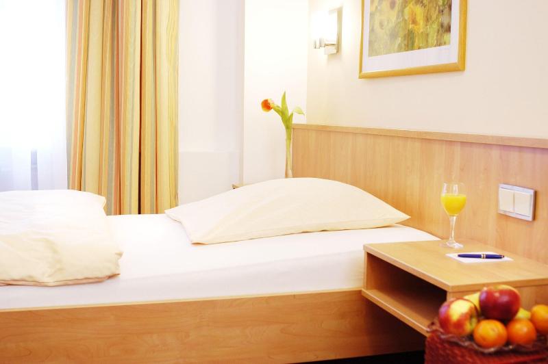 Hotel ADRIA Munich - Oda