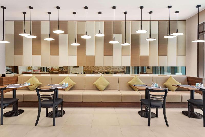 Ibis Styles Dubai Gold District - Restoran