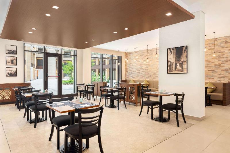 Ibis Styles Dubai Gold District - Restoran