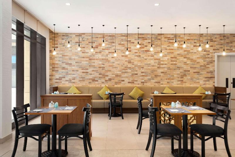 Ibis Styles Dubai Gold District - Restoran