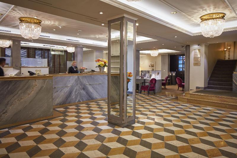 The Dufour, Suites & Rooms by Hotel Schweizerhof - Lobi