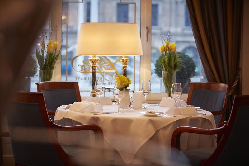 The Dufour, Suites & Rooms by Hotel Schweizerhof - Restoran