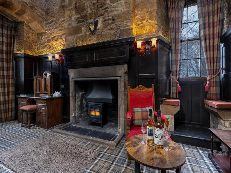 Dornoch Castle - Genel