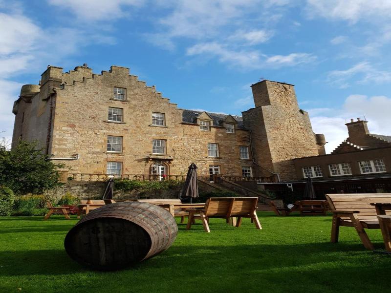 Dornoch Castle - Genel