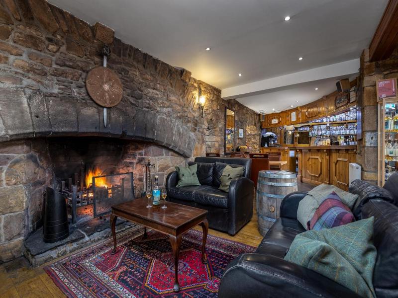 Dornoch Castle - Genel
