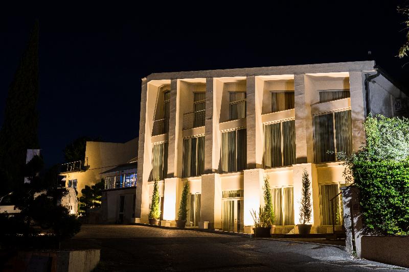 La Villa Resort - Genel