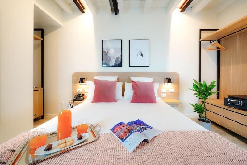 Bergamo Inn 15 - Oda