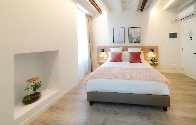 Bergamo Inn 15 - Oda