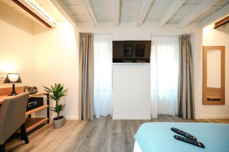 Bergamo Inn 15 - Oda
