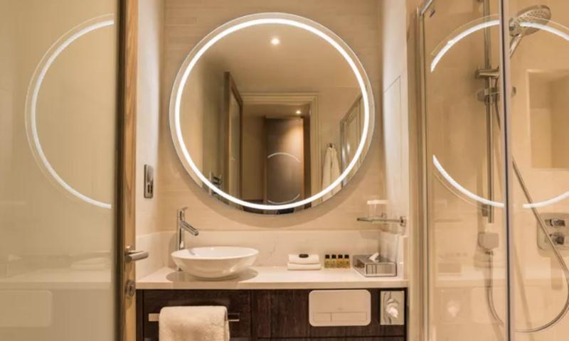 Sloane Place - Genel