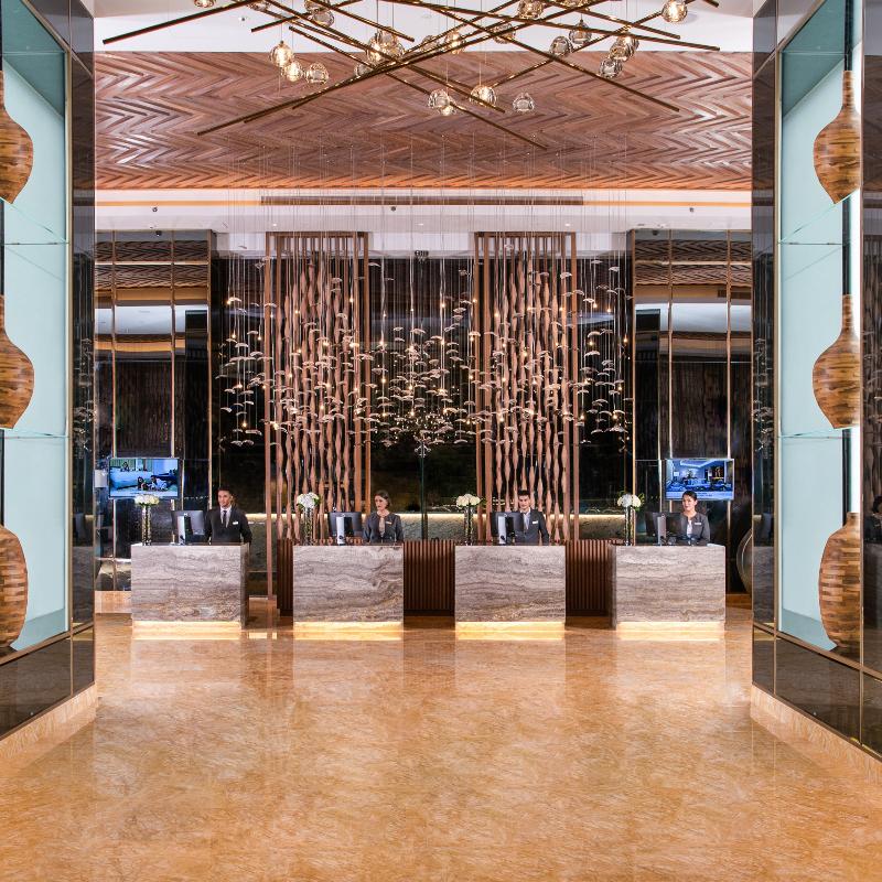 Al Jaddaf Rotana Suite Hotel - Lobi