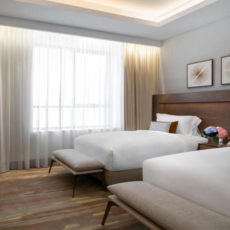 Al Jaddaf Rotana Suite Hotel - Oda