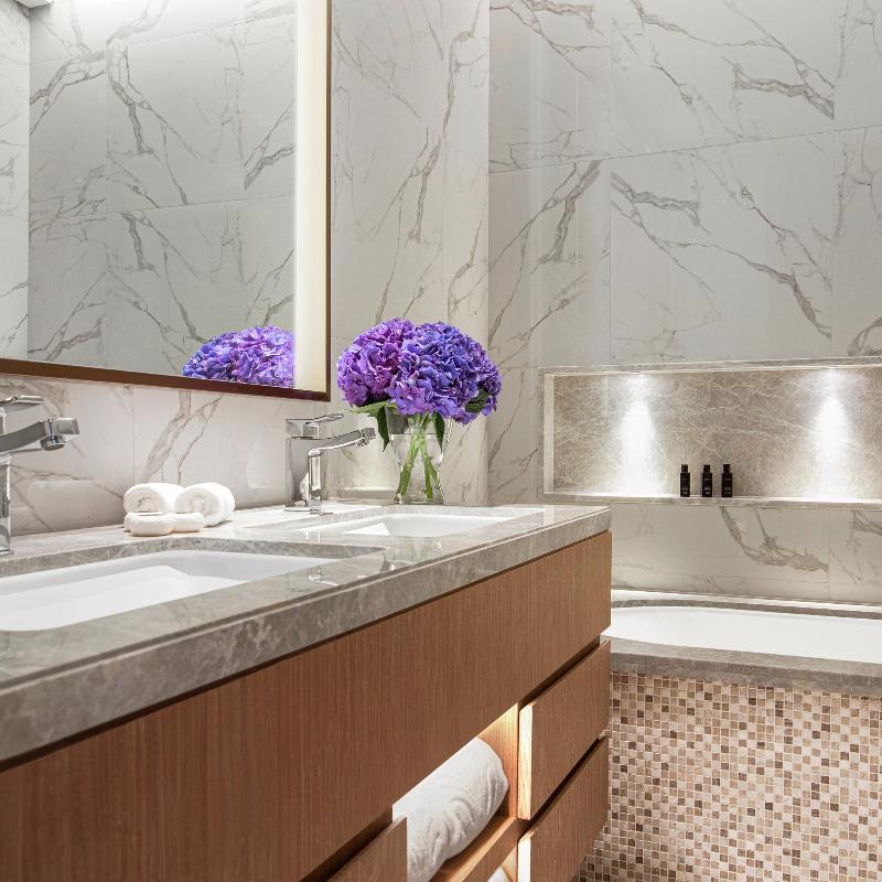 Al Jaddaf Rotana Suite Hotel - Oda