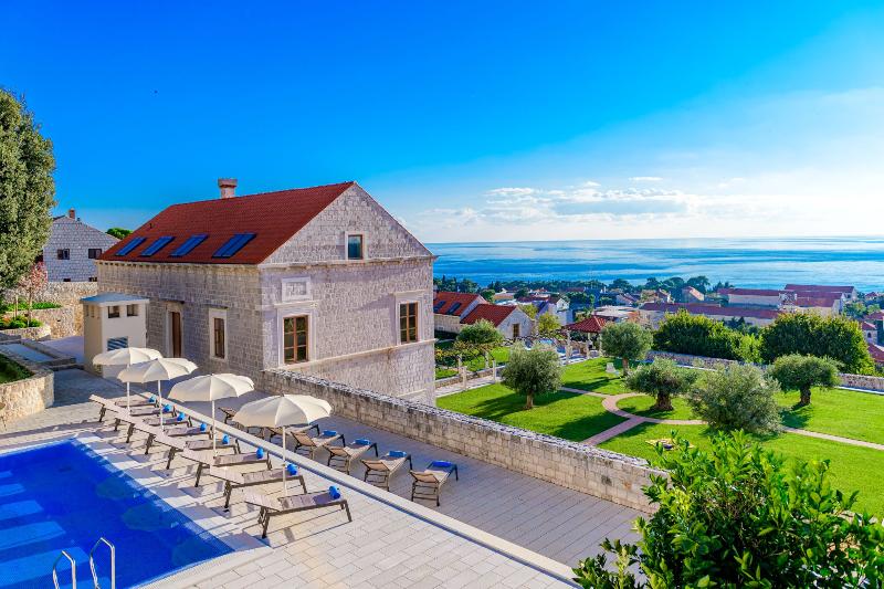 Palace Natali - Genel