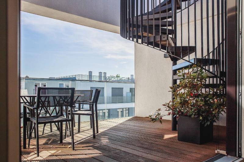 The Circus Apartments - Teras