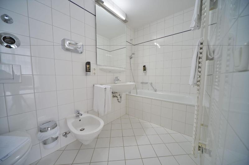Bayers Boardinghouse Hotel - Oda