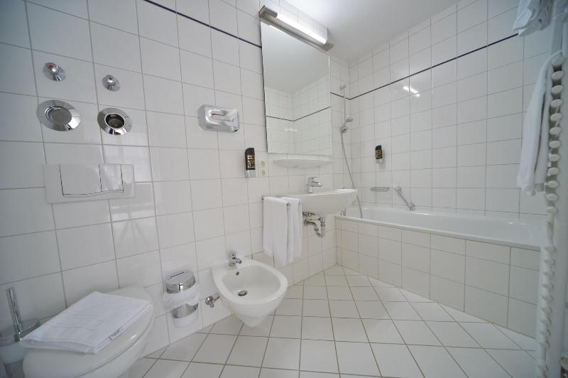 Bayers Boardinghouse Hotel - Oda