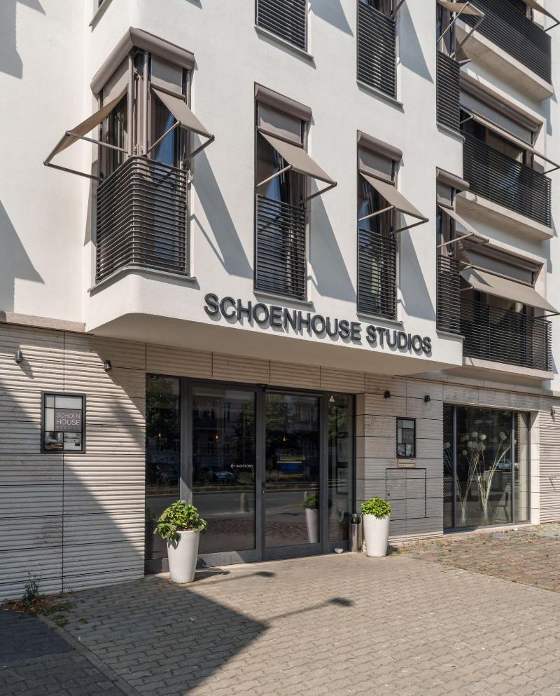Schoenhouse Studios - Teras