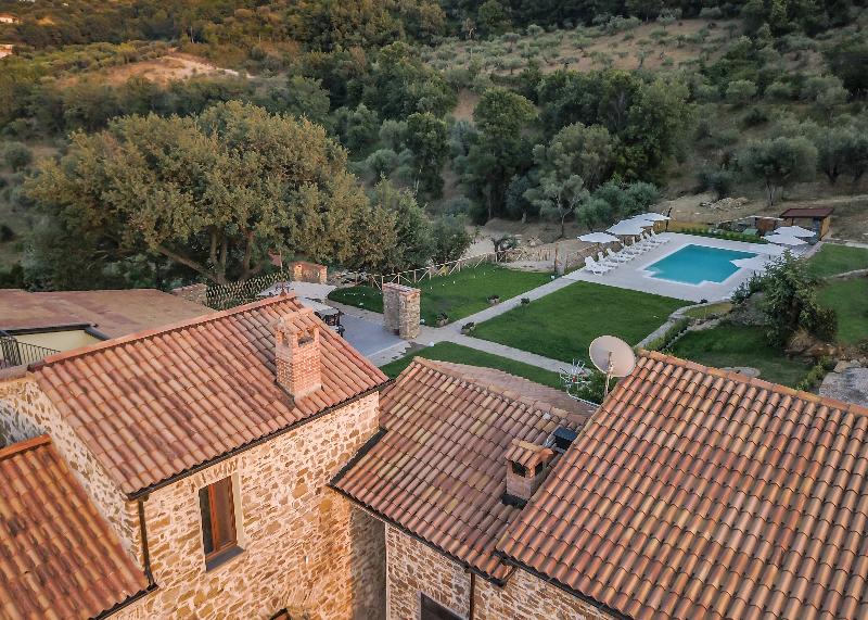 Le Querce Farmhouse - Genel