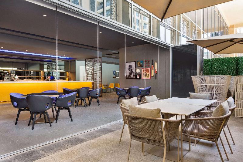 Novotel Dubai Gold District - Restoran