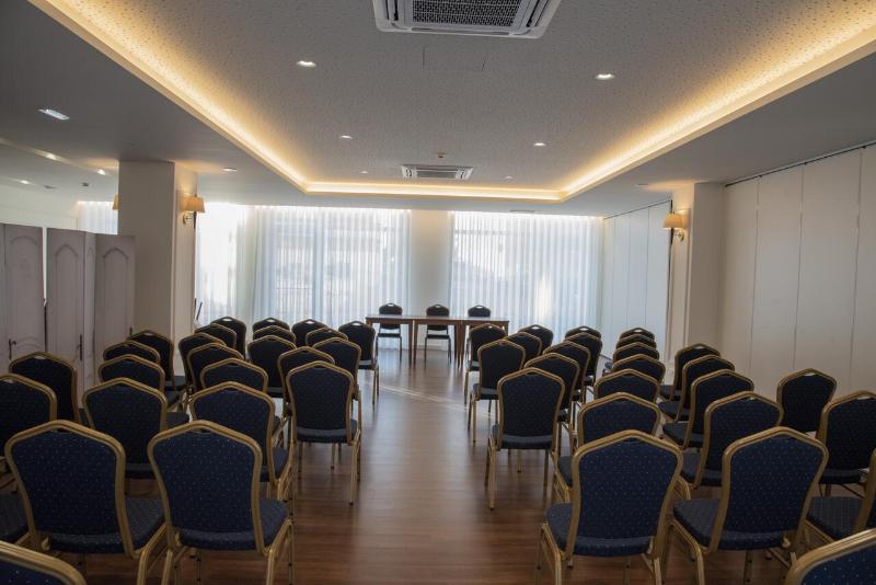 Luna Hotel de Tábua - Toplantı