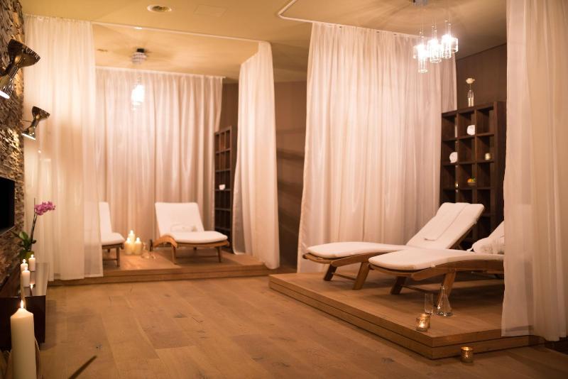 Peaks Place Apartment-Hotel & Spa - Aktivite