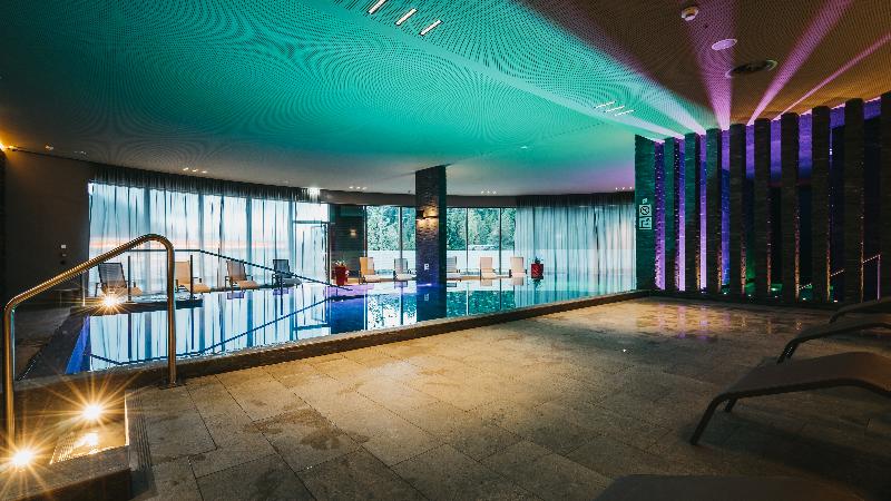 Peaks Place Apartment-Hotel & Spa - Havuz
