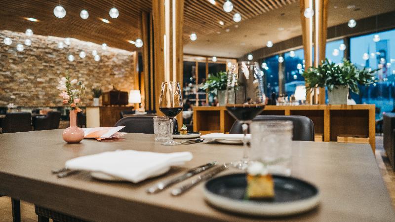 Peaks Place Apartment-Hotel & Spa - Restoran