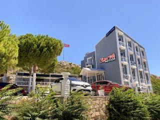 Minerva Port Hotel