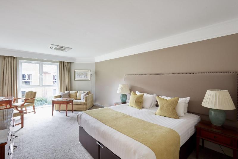 Coldra Court Hotel - Oda