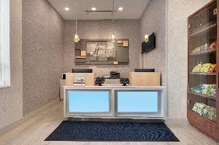 Holiday Inn Express Jamaica - JFK AirTrain - NYC fotoÄŸrafÄ±