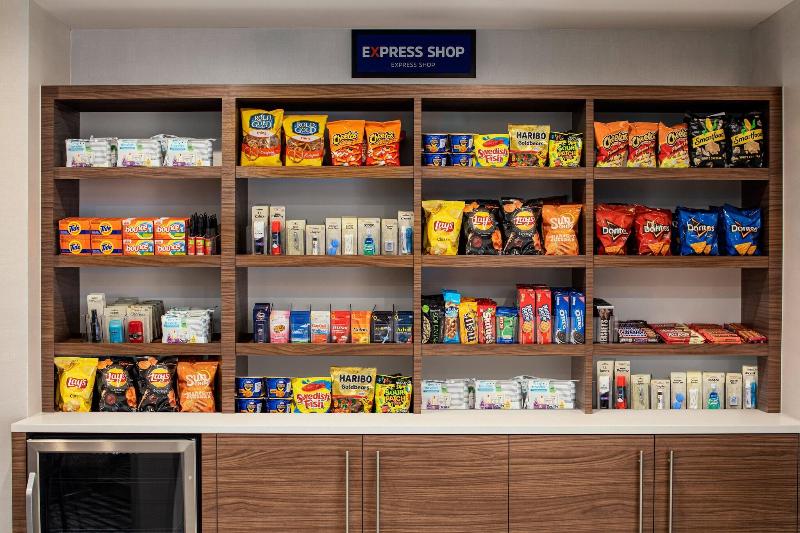 HI Expr & Suites Woodside LaGuardia Airpt by IHG - Genel