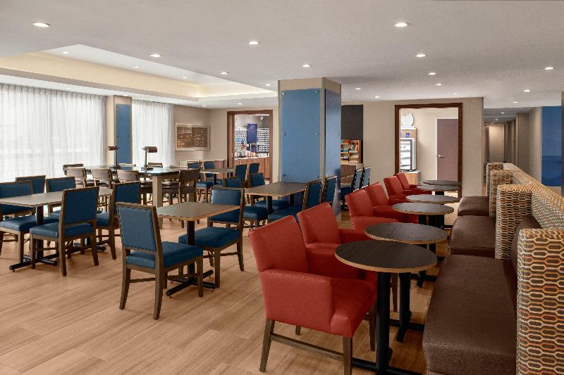 HI Expr & Suites Woodside LaGuardia Airpt by IHG - Restoran