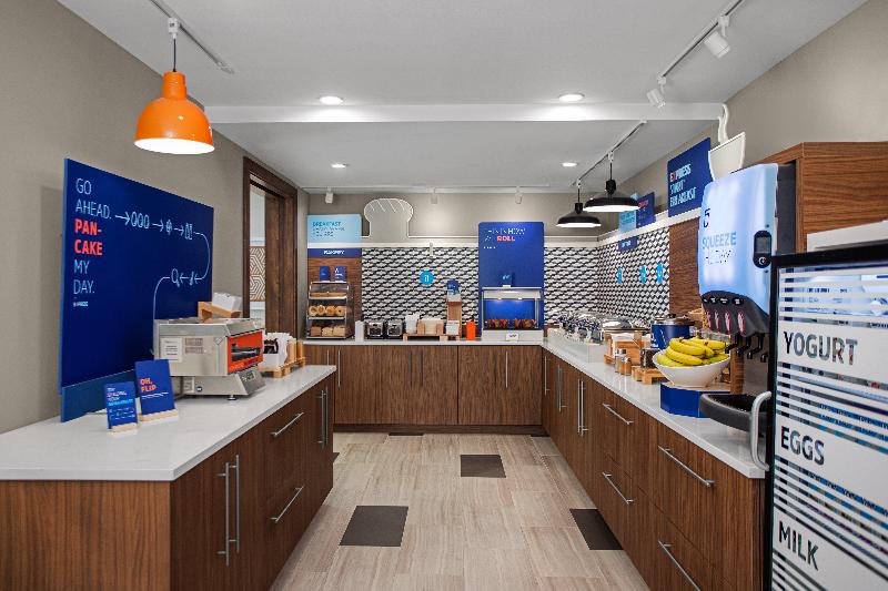 HI Expr & Suites Woodside LaGuardia Airpt by IHG - Restoran