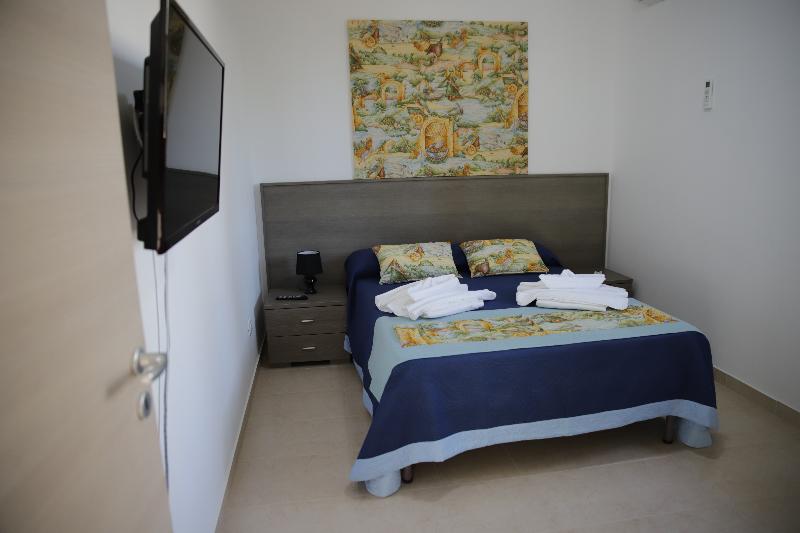 Oasi Guzzetta Hotel e Case Vacanze - Oda