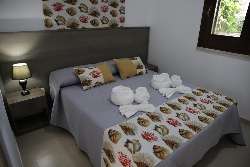 Oasi Guzzetta Hotel e Case Vacanze - Oda