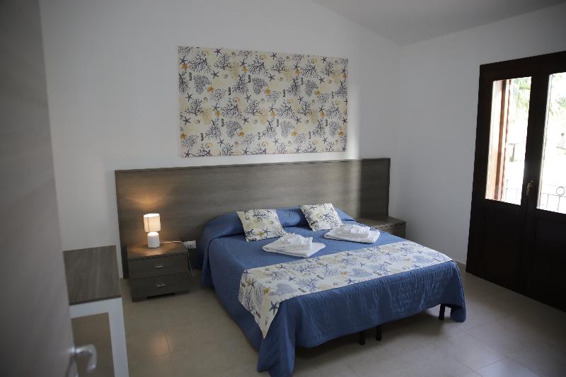 Oasi Guzzetta Hotel e Case Vacanze - Oda