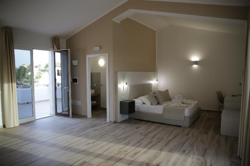 Oasi Guzzetta Hotel e Case Vacanze - Oda
