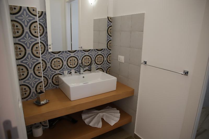 Oasi Guzzetta Hotel e Case Vacanze - Oda