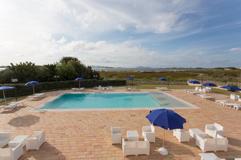 Oasi Guzzetta Hotel e Case Vacanze - Havuz