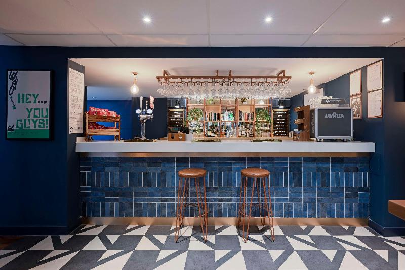 Travelodge Edinburgh Central - Bar