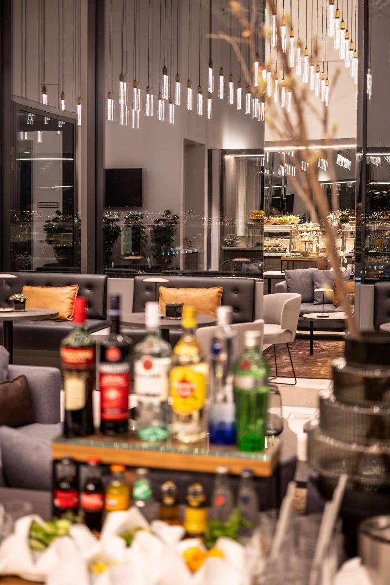 Melia Frankfurt City - Bar