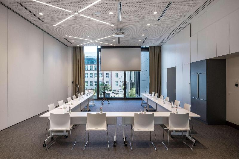 Melia Frankfurt City - Toplantı