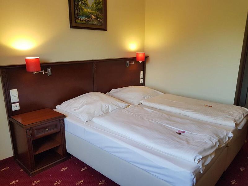 Hotel Medaillon - Oda