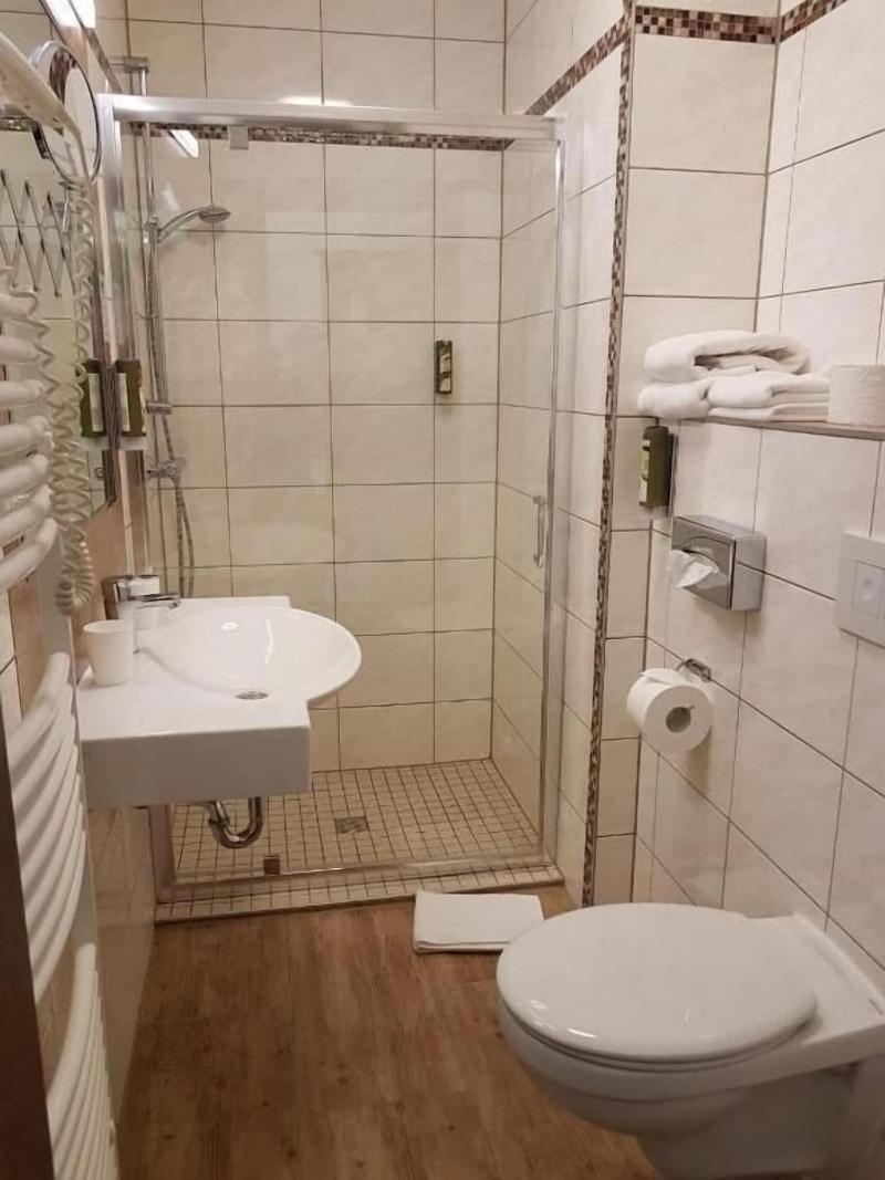 Hotel Medaillon - Oda